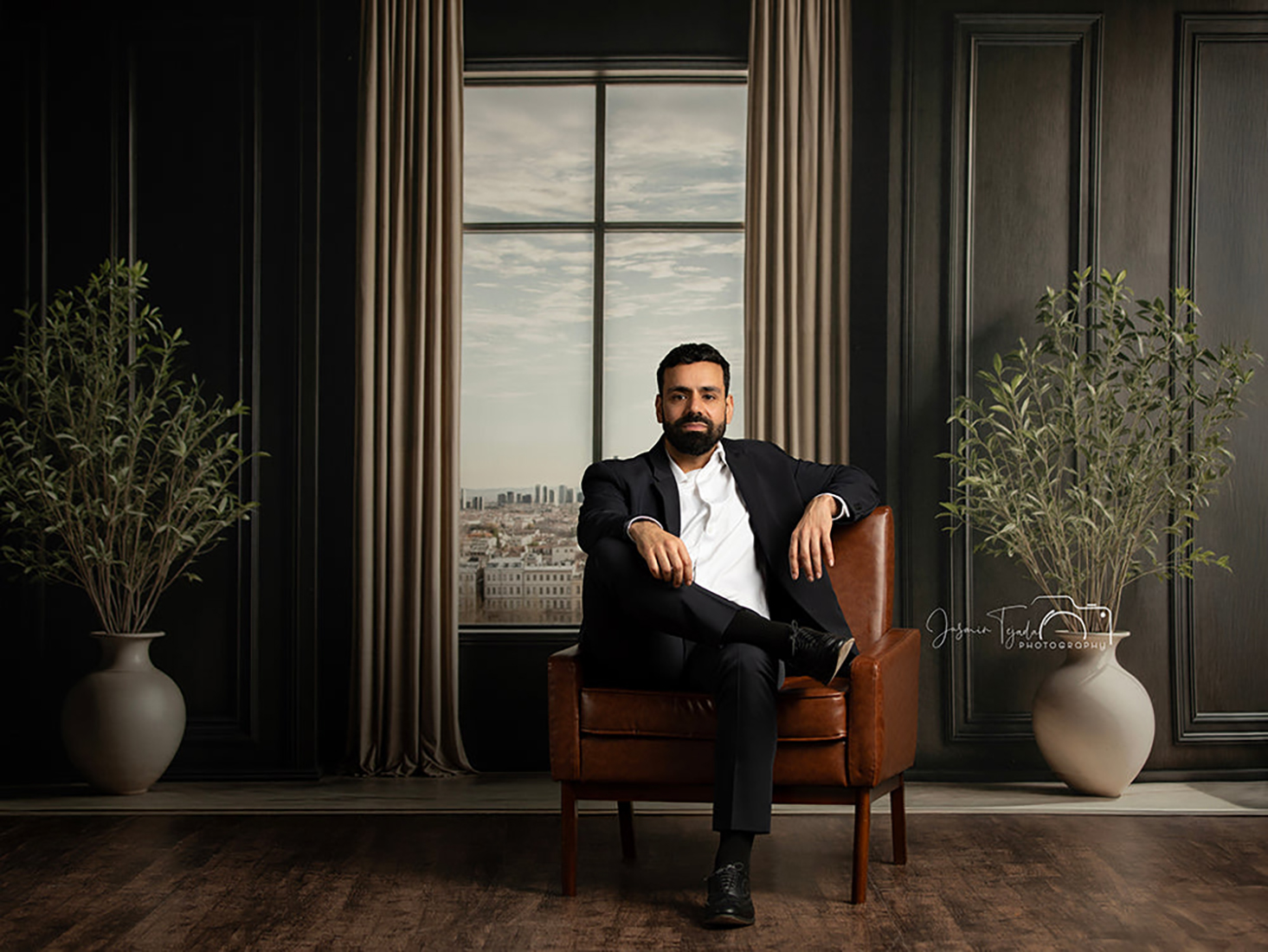 Office With a View Backgrounds - مراجعة Office Tech Background وسعره