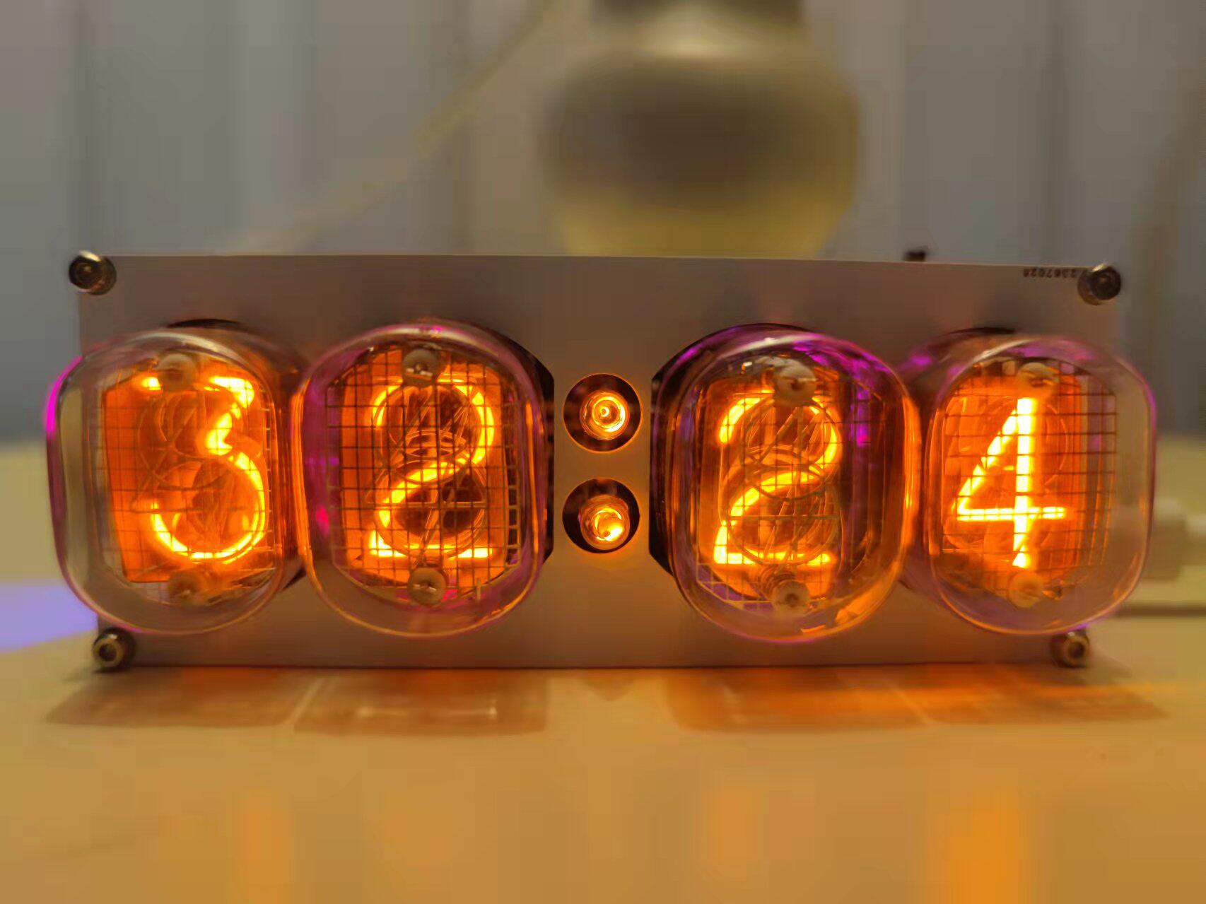 QS30-1 Nixie Tube Clock, Retro - مراجعة Tech Office Youtube وسعره
